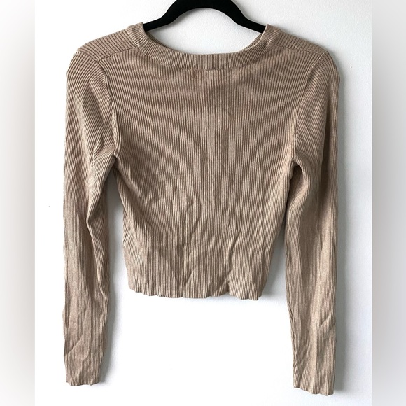 🛑SOLD🛑NWT Camel Tan Ribbed Crewneck Long Sleeve Shirt Size Medium/Large - Picture 2 of 3